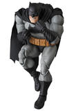 【A】可动手办 MAFEX 蝙蝠侠 黑暗骑士归来 蝙蝠侠 471068
