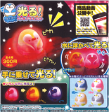 【A】300日元扭蛋 发光的企鹅 挂件 全4种（1袋50个）782200